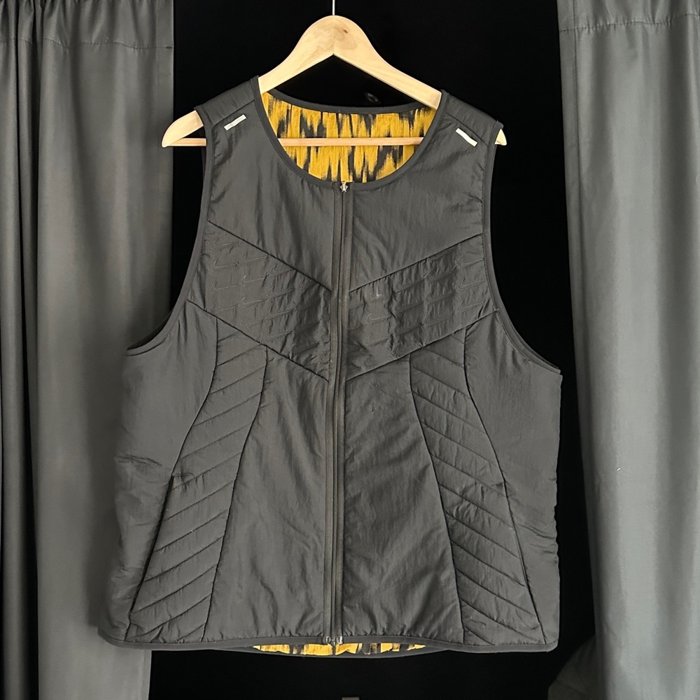 Nike Wildrun Mens Reversible Running Vest Size Large
